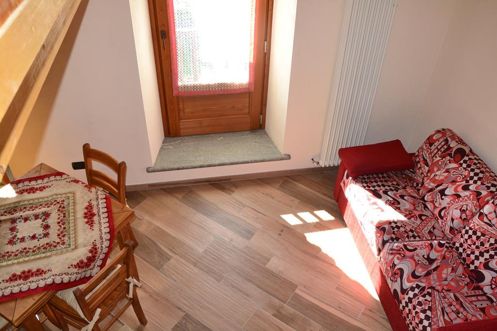 Lo Coppa Fen Daire Aosta Oda fotoğraf